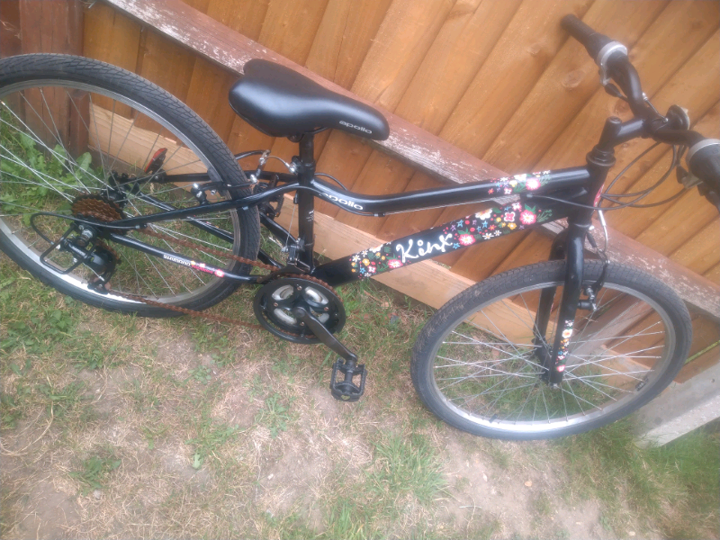 apollo kinx junior hybrid bike